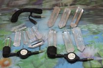 * Piezo obelisk helder bergkristal