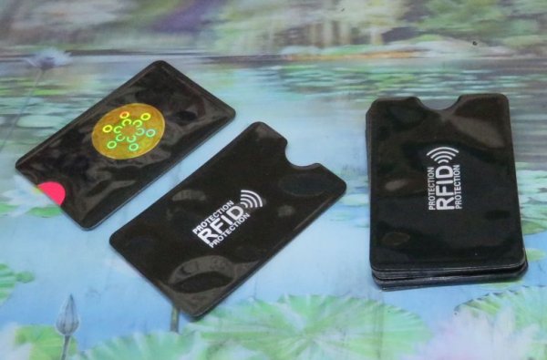 * RFID betaalkaart bescherming